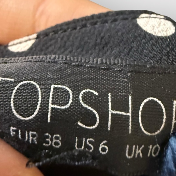 Topshop Black & White Polkadot, Off The Shoulder, Ruffle, Flare Sleeve Dress - Picture 6 of 6